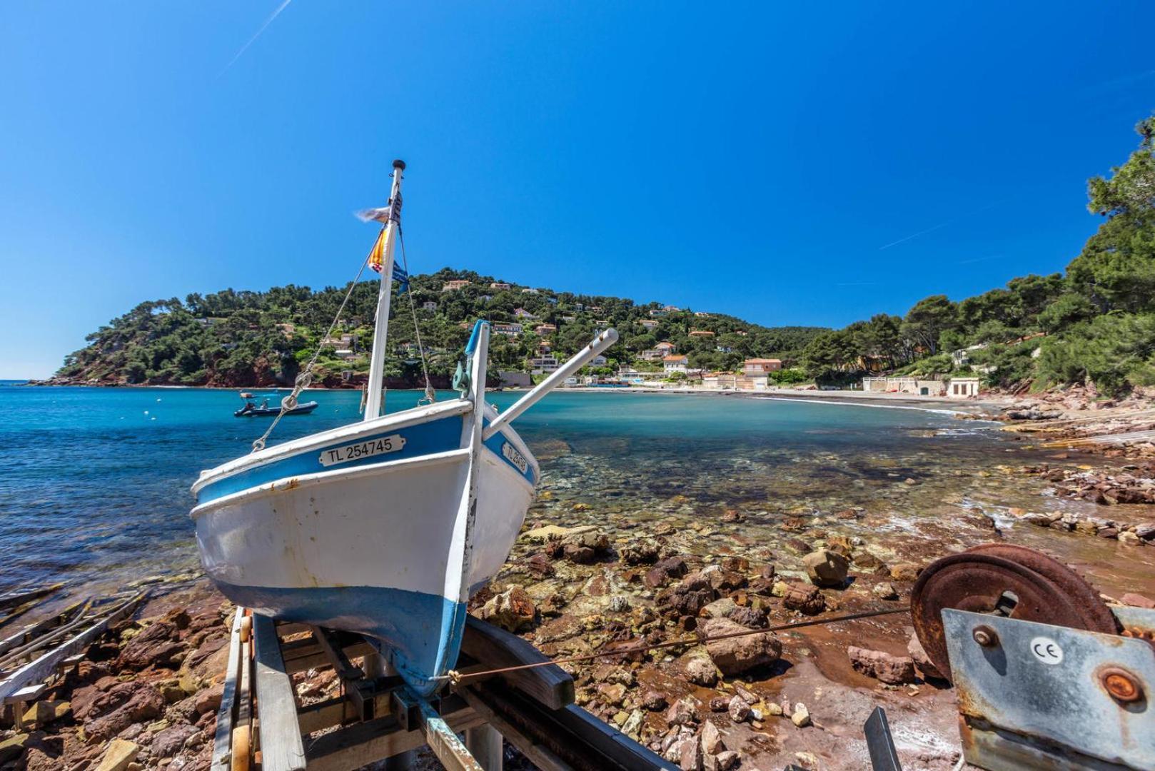 Les Bois Flottes . Plage De La Verne ลาแซน-ซูร์-แมร์ ภายนอก รูปภาพ